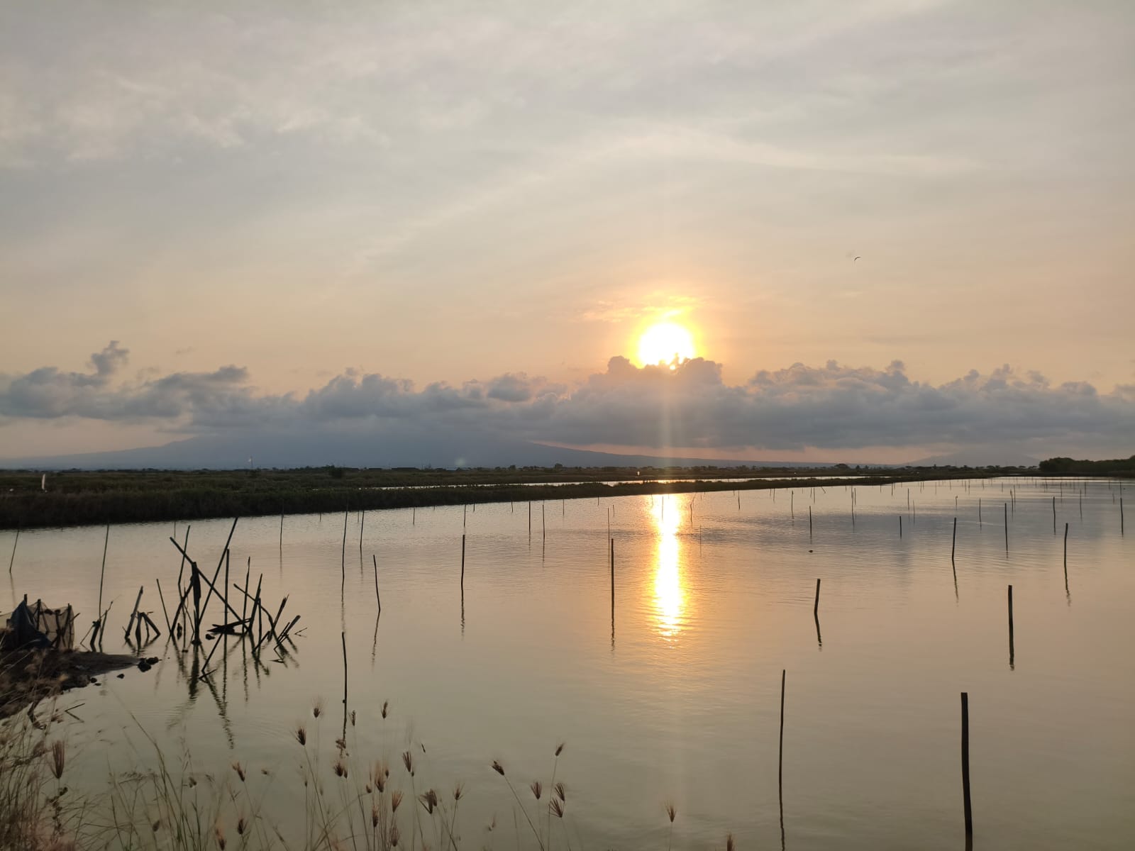 Pemandangan Desa Sambilawang